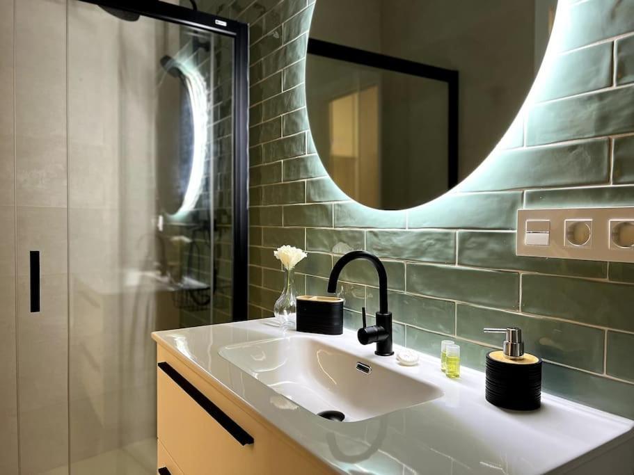 Apartament Auxiliadora Luxury Sewilla Zewnętrze zdjęcie